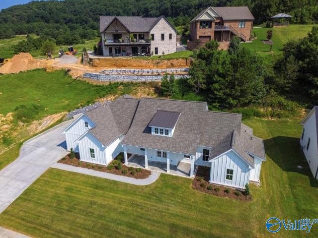 House for sale in Guntersville, Alabama