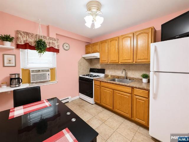 Condo for sale in Belleville, New Jersey