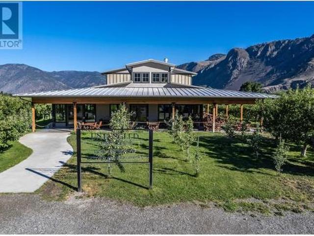 Commercial for sale in Cawston