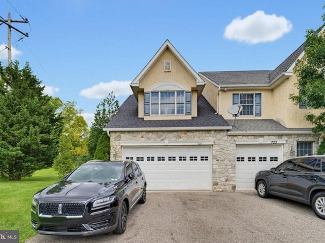 Condo for sale in Lansdale, Pennsylvania