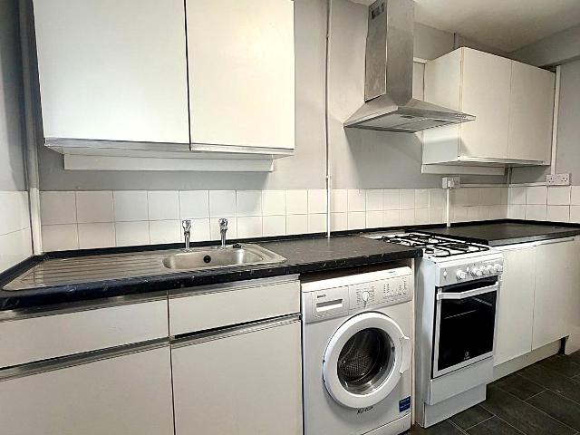 Apartment for rent in Falcon Lodge, Wales