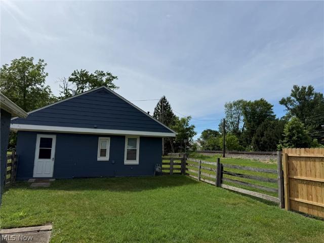 House for sale in Vermilion, Erie County
