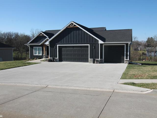 House for sale in Clarinda, Iowa