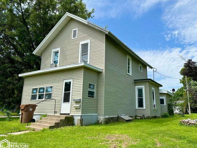 House for sale in Grinnell, Iowa