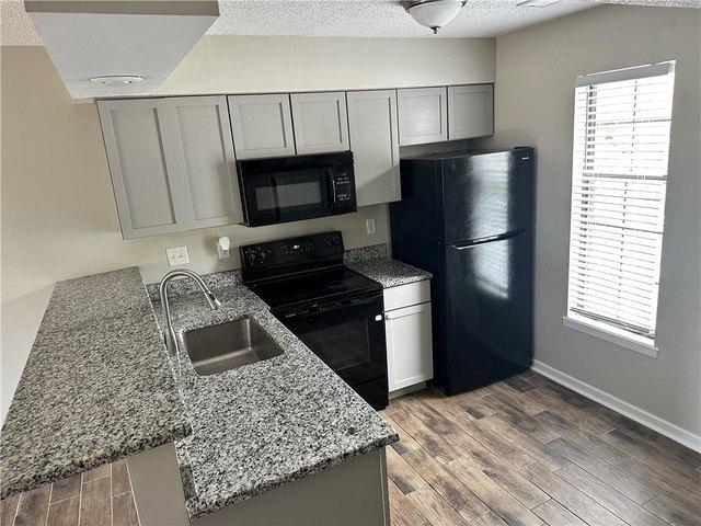 Townhouse for sale in Blue Springs, Missouri