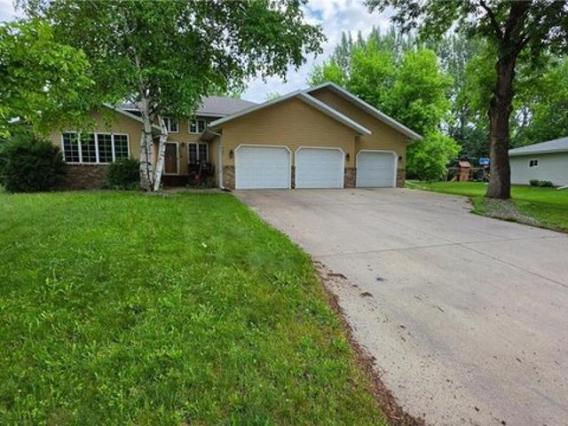 House for sale in Hawley, Minnesota