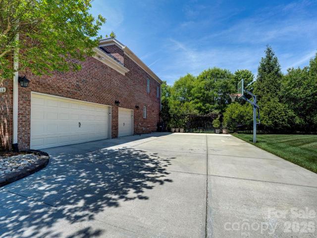 House for sale in Marvin, North Carolina