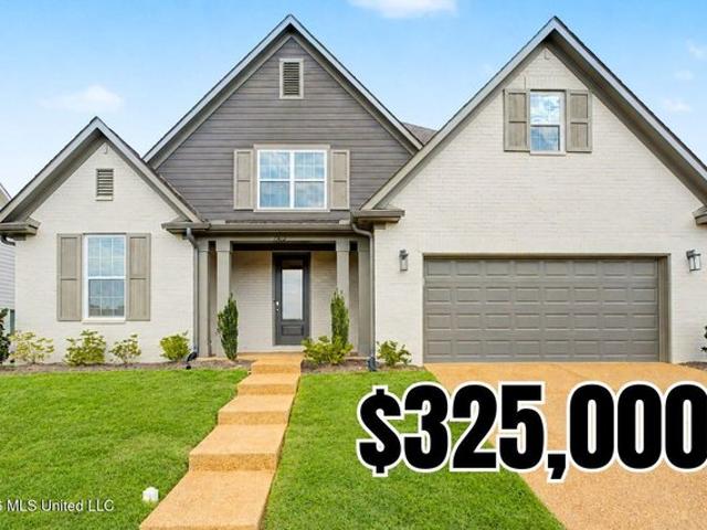 House for sale in Nesbit, Mississippi