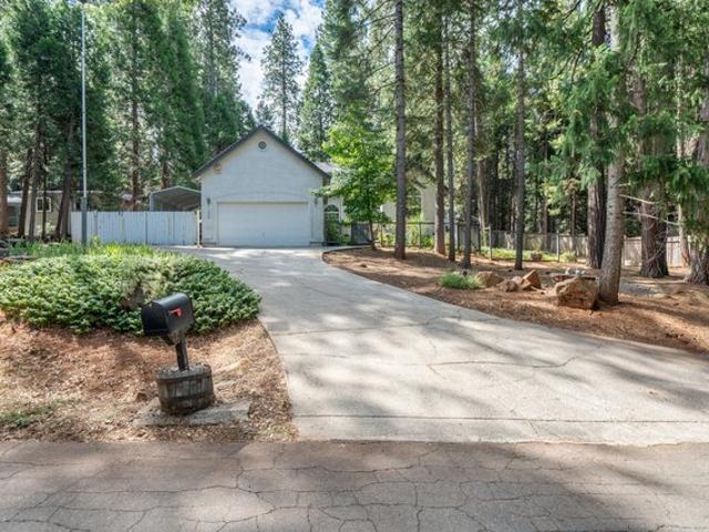 House for sale in Shasta, California