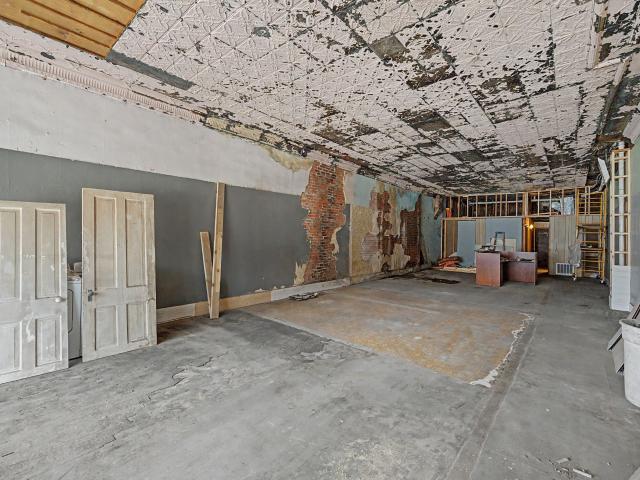 Commercial for sale in Belle Plaine, Iowa