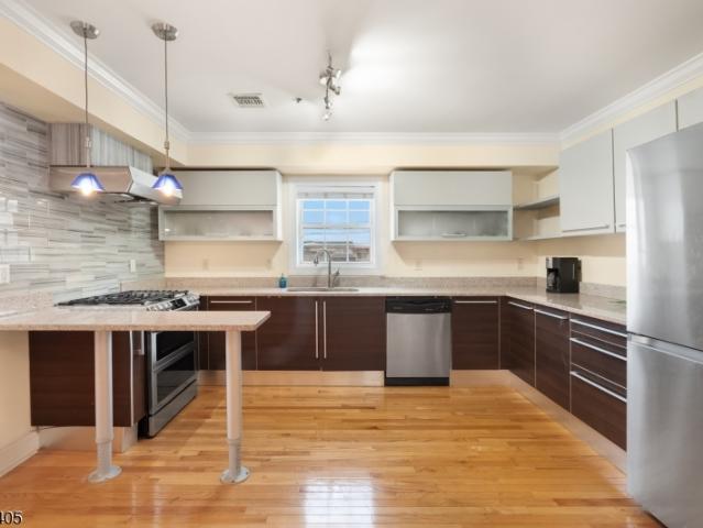 Condo for sale in Hudson, New Jersey