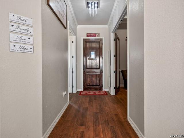 House for sale in Abbott Estates, Saint Hedwig