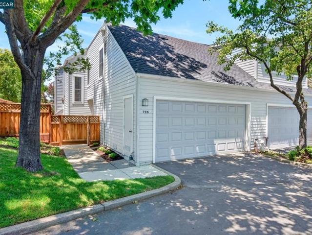 Townhouse for sale in Walnut Creek, California