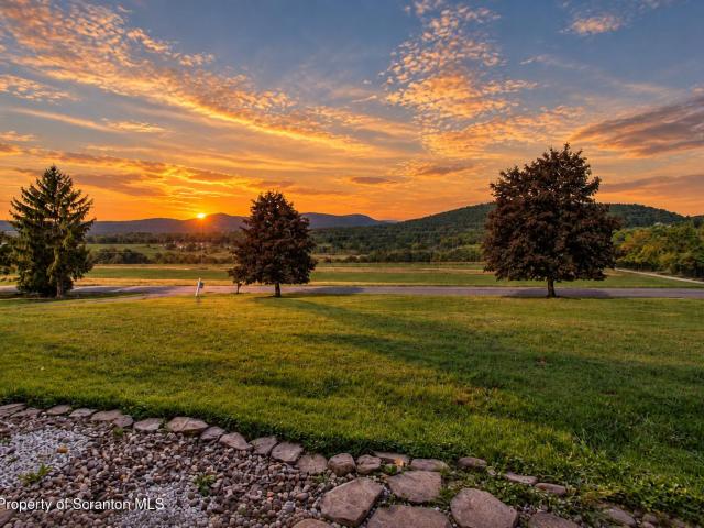 House for sale in Falls, Pennsylvania