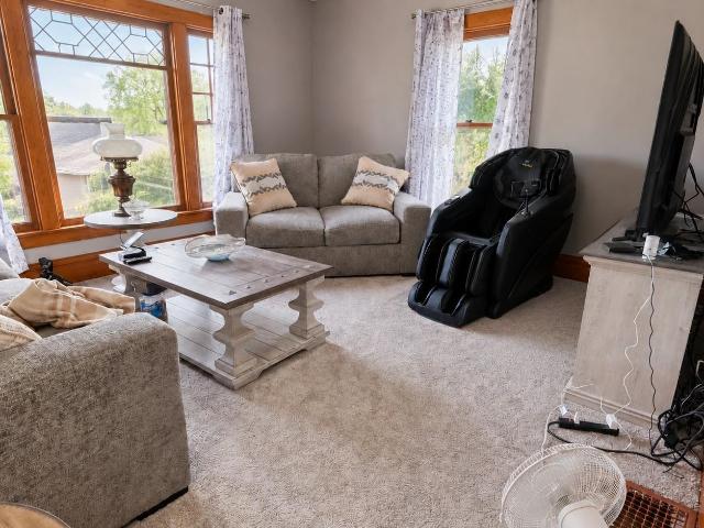 House for sale in Cherokee, Cherokee County