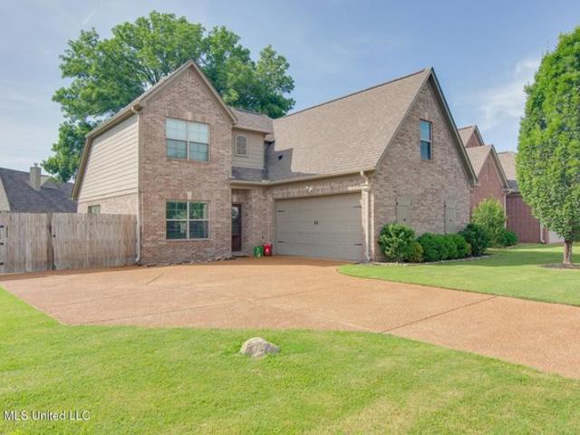 House for sale in Nesbit, Mississippi