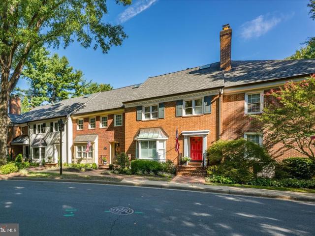 Townhouse for sale in Virginia