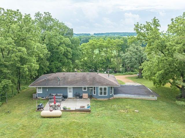 House for sale in Leaf River, Illinois