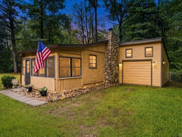 House for sale in Lexington, Sanilac County