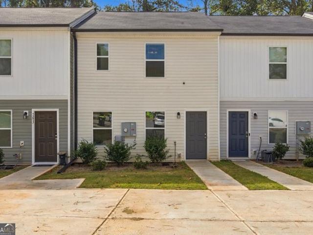 Townhouse for sale in Austell, Cobb County