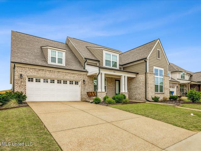 House for sale in Nesbit, Mississippi