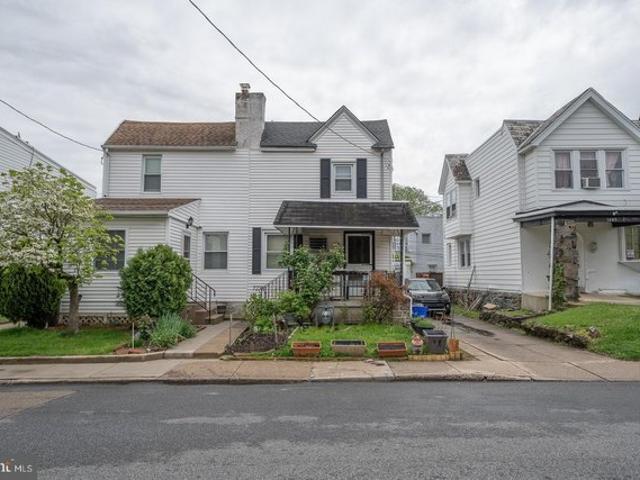 Townhouse for sale in Delco, Pennsylvania
