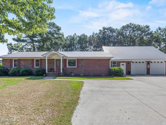 House for sale in Rose Hill, North Carolina