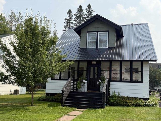 House for sale in Ironwood, Michigan
