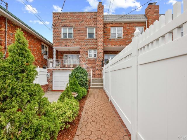 House for sale in Eastchester Bay, New York