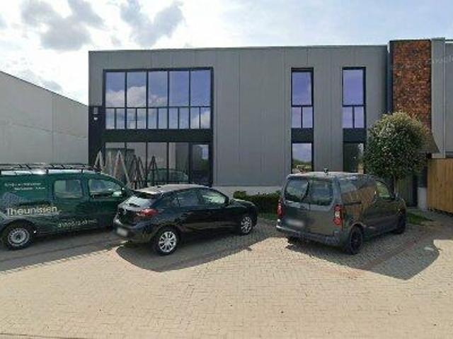 Bureau vente à Riemst, Limburg