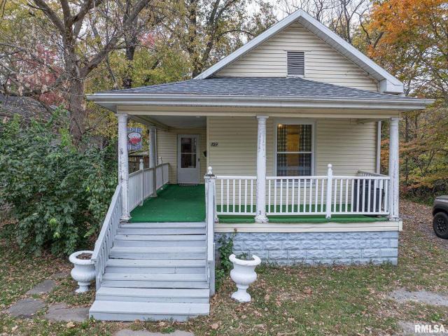 House for sale in Kell, Illinois