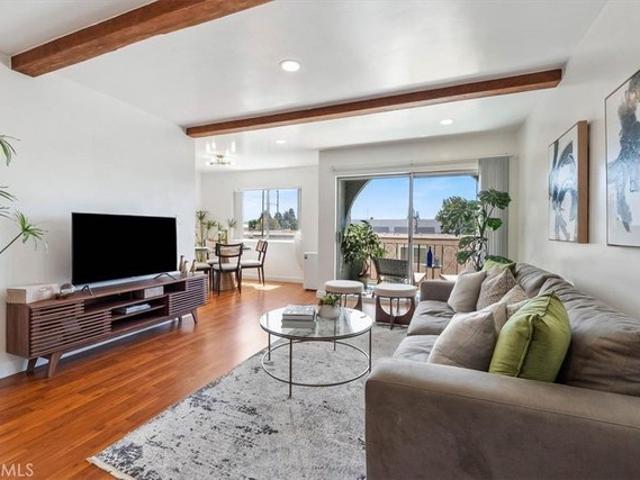 Condo for sale in Inglewood, California