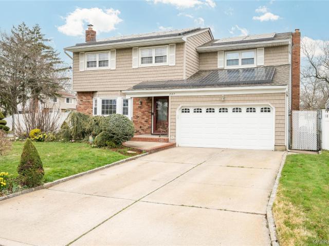 House for sale in Babylon, New York