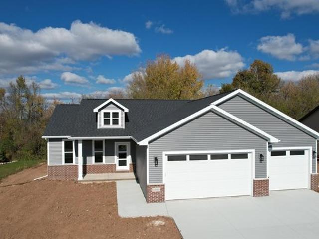 House for sale in Neenah, Winnebago County
