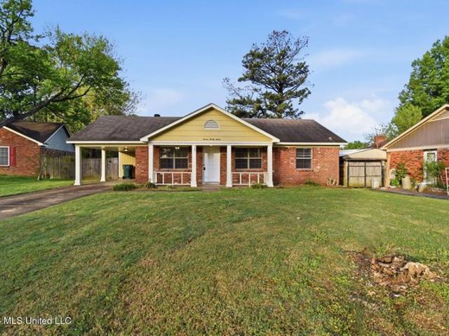 House for sale in Southaven, Mississippi