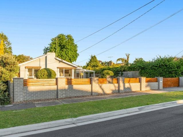 House for sale in Glen Waverley, Melbourne