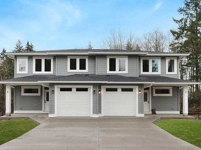 House for sale in Courtenay