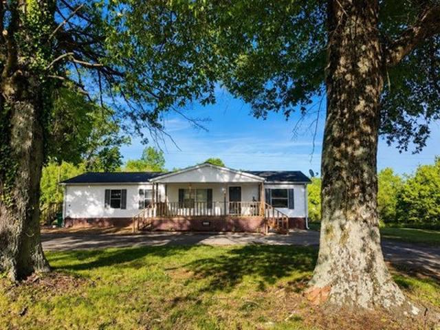 House for sale in Valley Head, Alabama