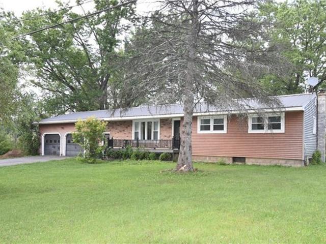 House for sale in Oneida, New York