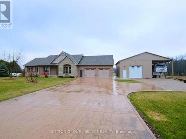 House for sale in Strathroy-caradoc, Ontario