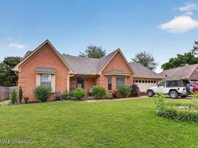 House for sale in Nesbit, Mississippi