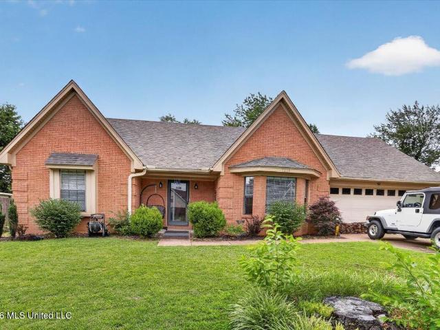 House for sale in Nesbit, Mississippi