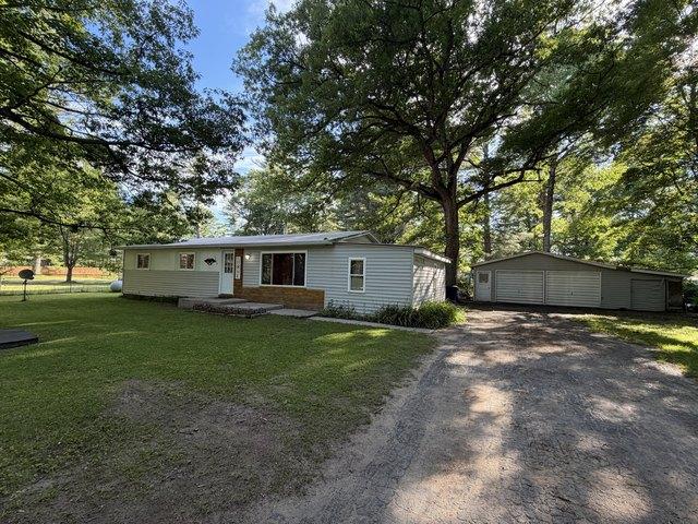 House for sale in Oscoda, Michigan