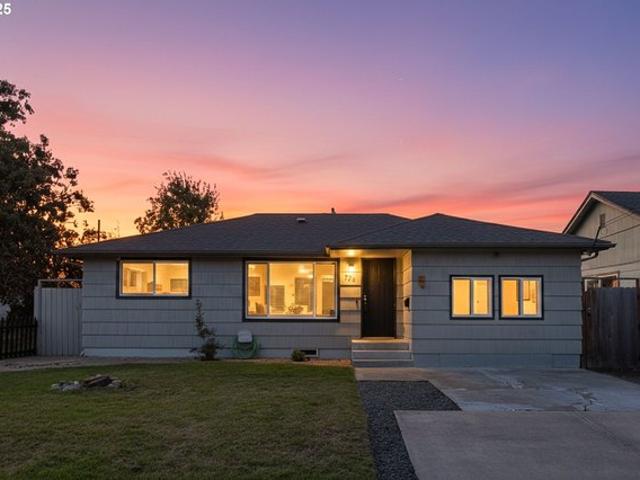 House for sale in Oregonia