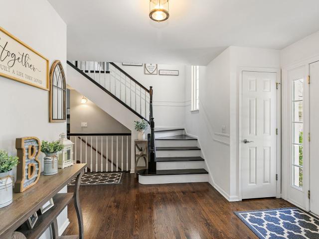 House for sale in Mchenry, Illinois