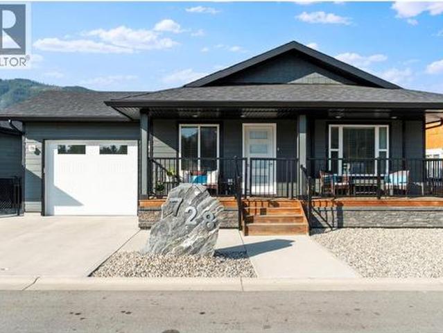 House for sale in Sicamous, British Columbia