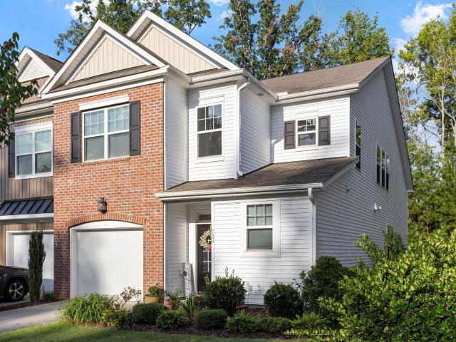 Townhouse for sale in Hillsborough, North Carolina