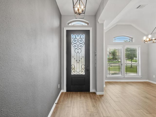 House for sale in Celina