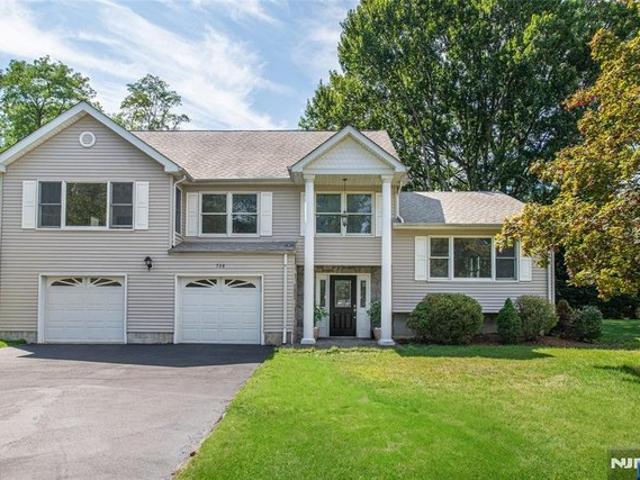 House for sale in Glen Rock, New Jersey