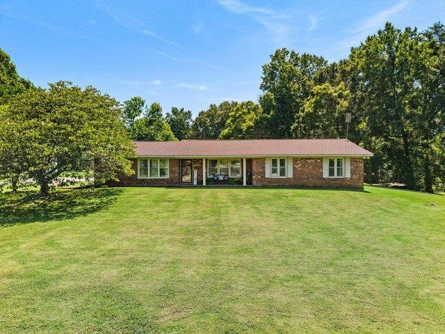 House for sale in Rogersville, Alabama